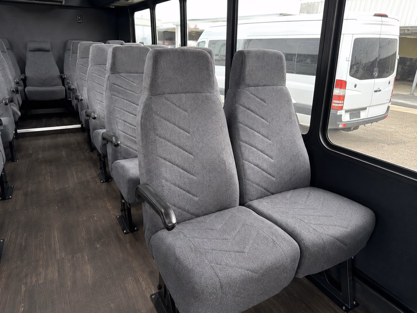 inglewood short and long term charter bus services for inglewood businesses