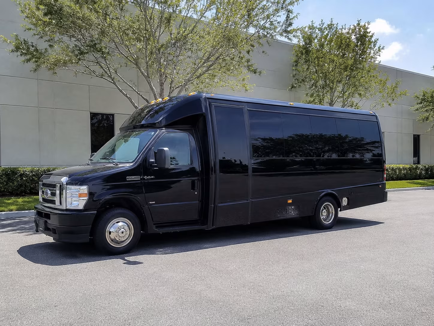 one bus keeps every student together on a kidspace and rose bowl area trip