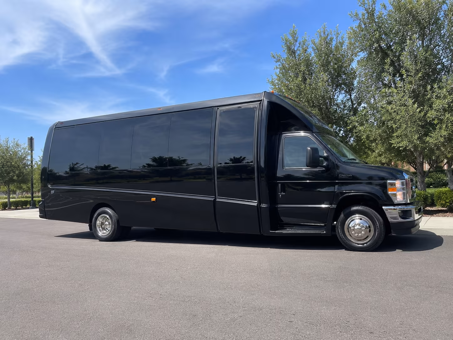 pasadenacharterbuscompany com makes getting your class to jpl simpler than you think