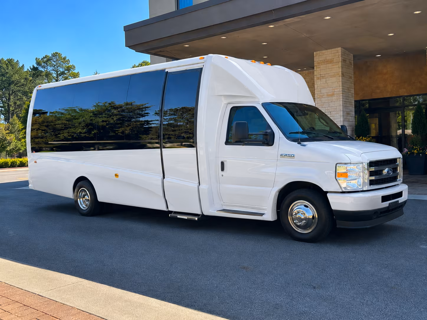 the rose bowl area and pasadena hills add complexity your bus handles it